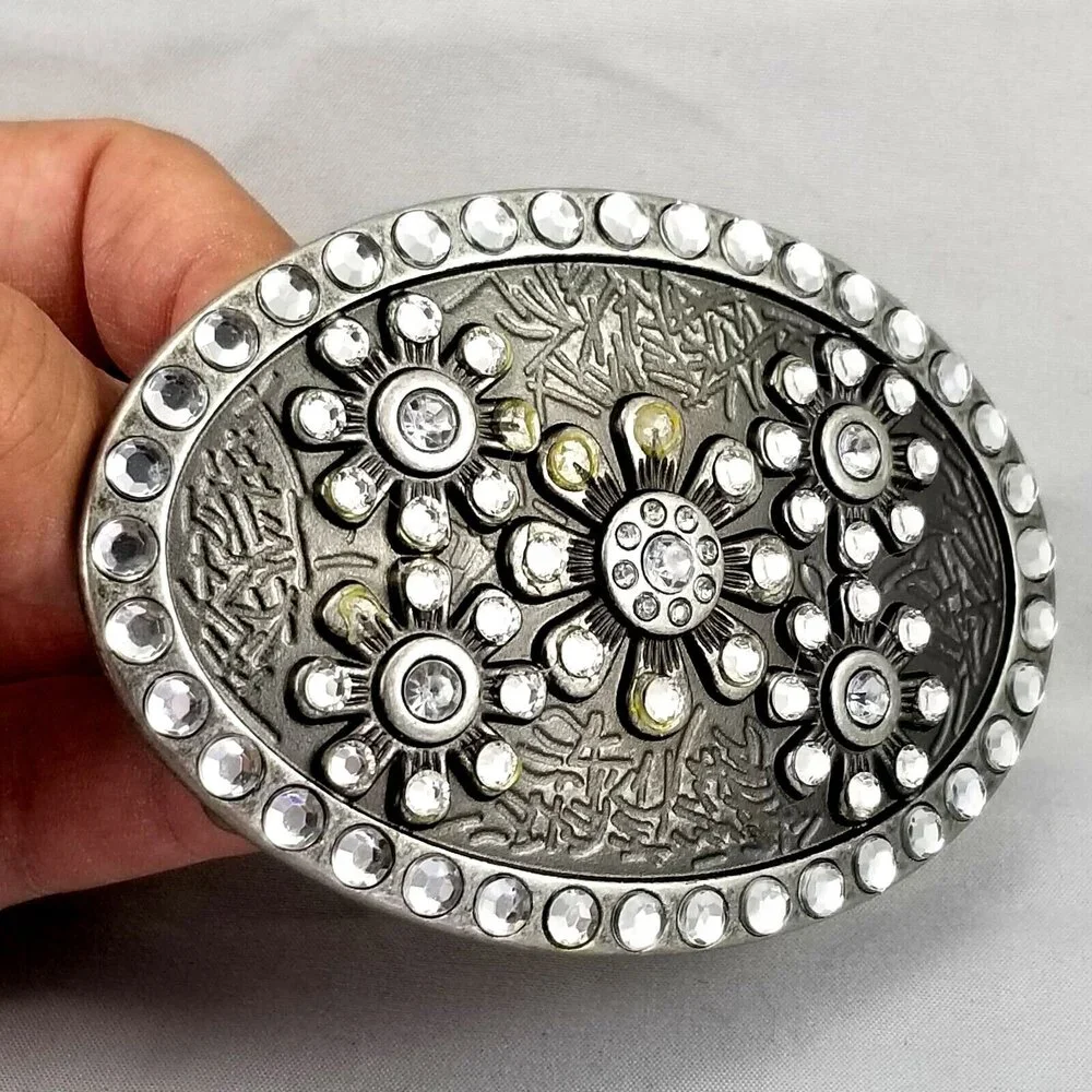 N/A vintage belt